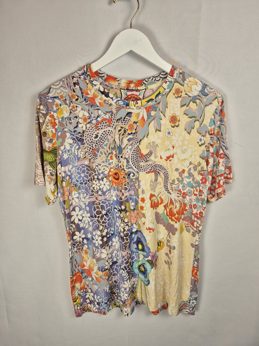 Johnny Was Multicolor Floral V-Neck Short Sleeve Tee Size S - Picture 4 of 8